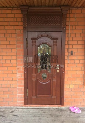Шикарная парадная входная дверь с отделкой массивом дуба 2018г