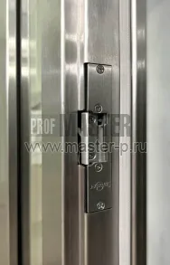 Противопожарная дверь из нержавеющей стали
