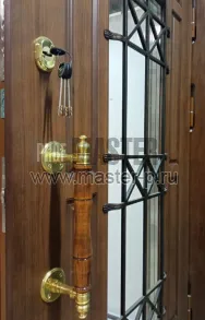 Уличная дверь в гостиницу Ярмал | Фото 19290