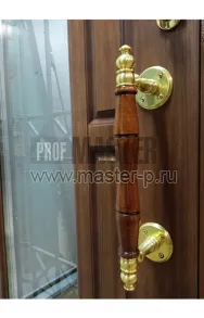 Уличная дверь в гостиницу Ярмал | Фото 19299