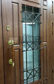 Уличная дверь в гостиницу Ярмал | Фото 19308