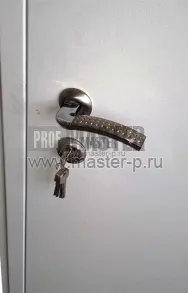 Входная дверь DV4